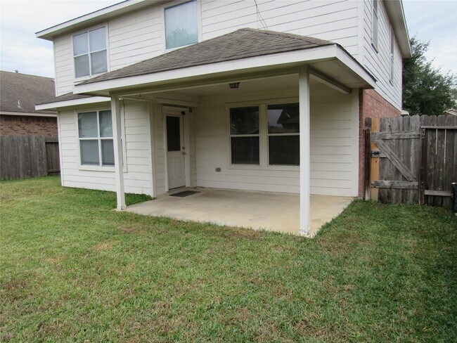 Building Photo - 6338 Applewood Forest Dr