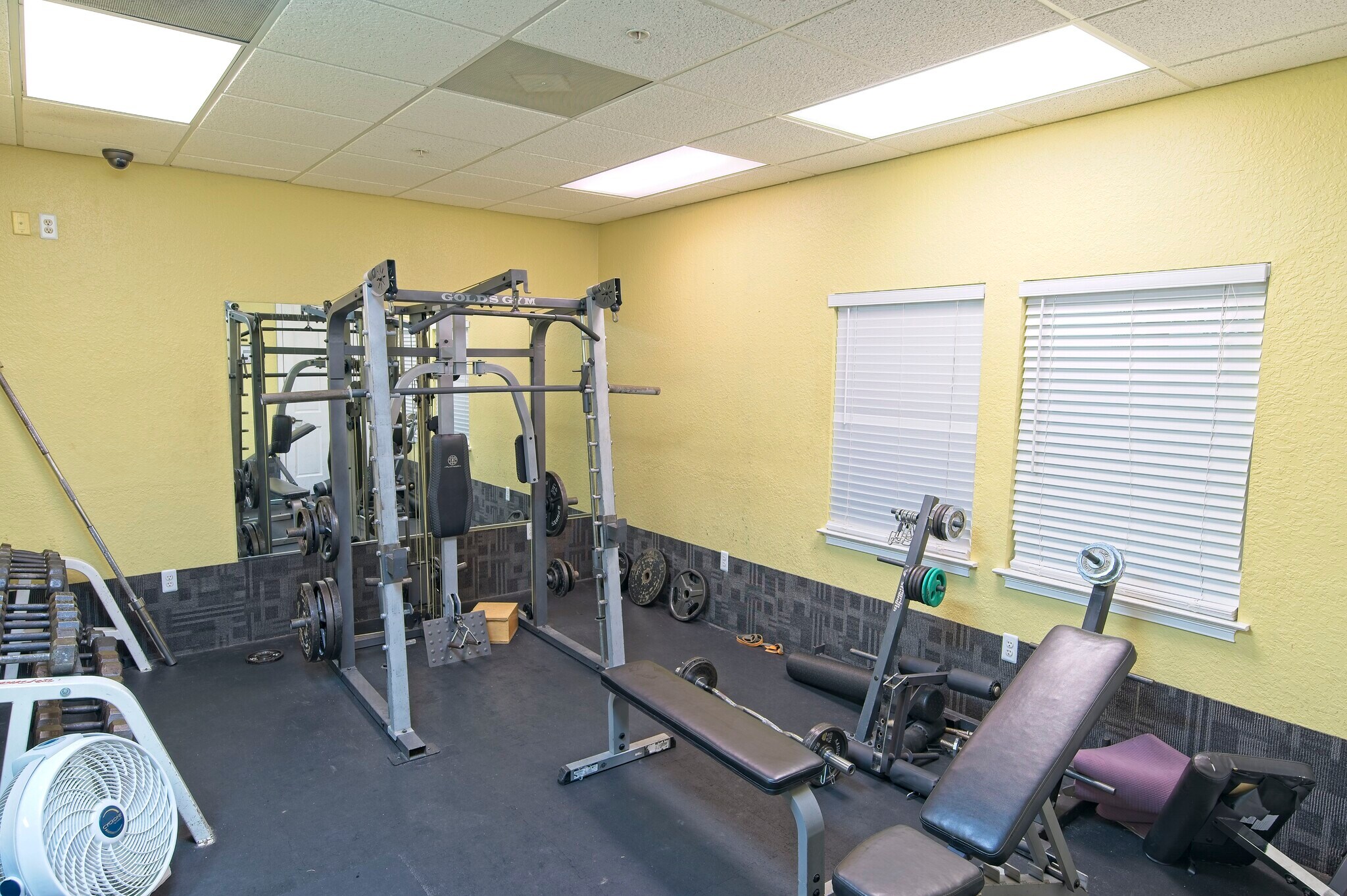 Building Photo - 5701 Bentgrass Dr