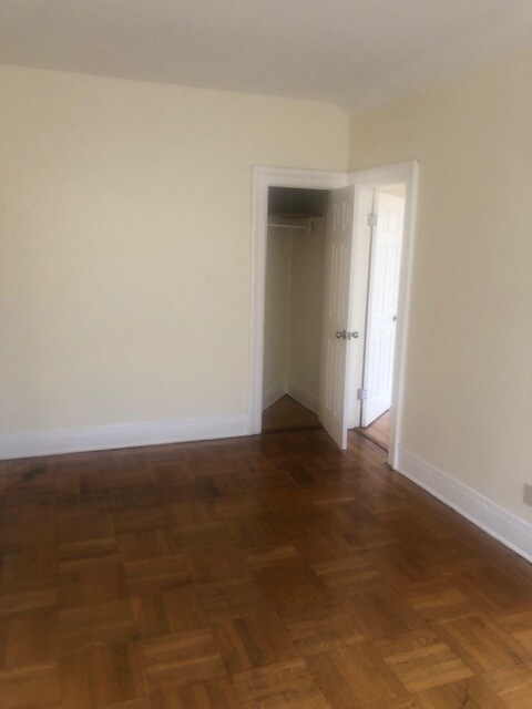 Building Photo - 8687 Bay Pky