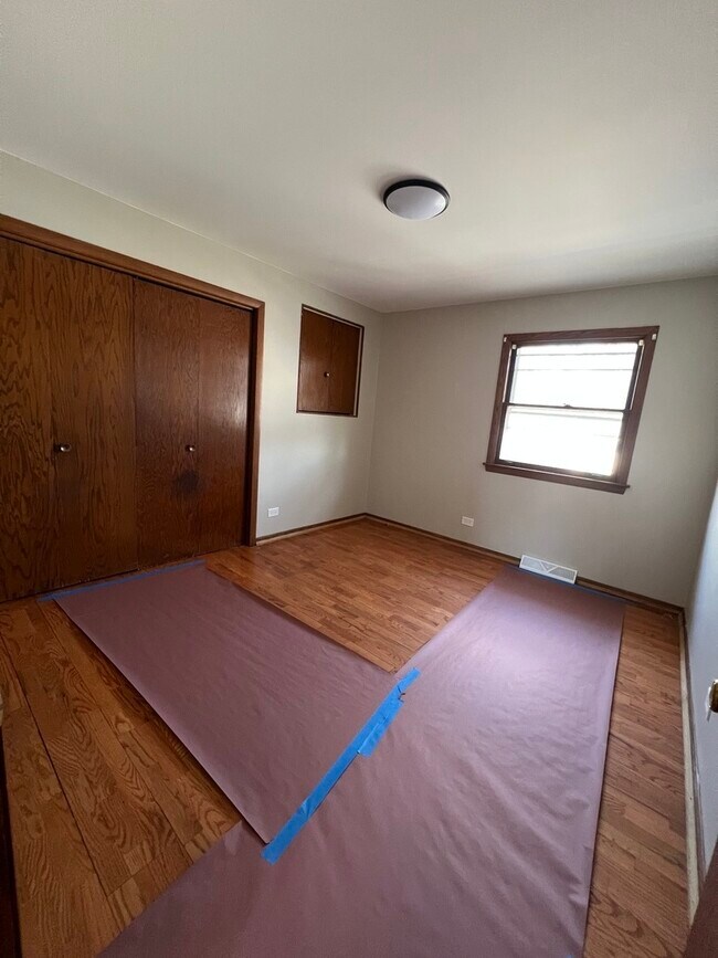 Building Photo - 530 N Arizona Ave