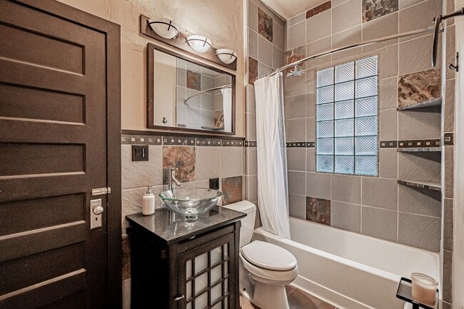 Building Photo - Charming 3BD, 2BA Wash Park Home with 2-Car Garage