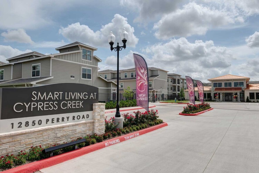 Primary Photo - Smart Living at Cypress Creek Apartment Homes