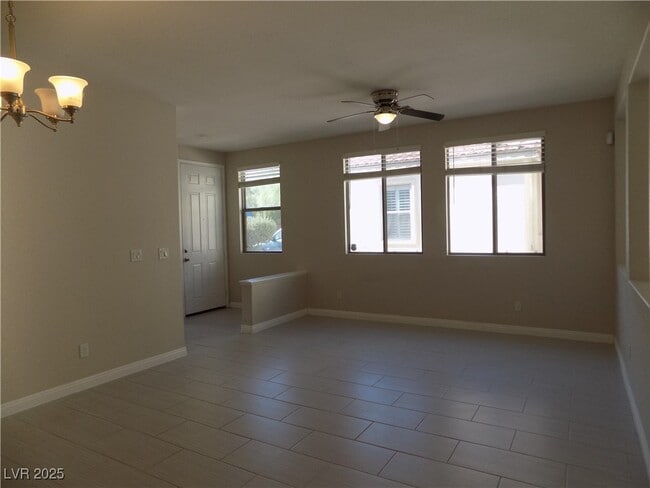 Building Photo - 5536 Spruce Hill Ct