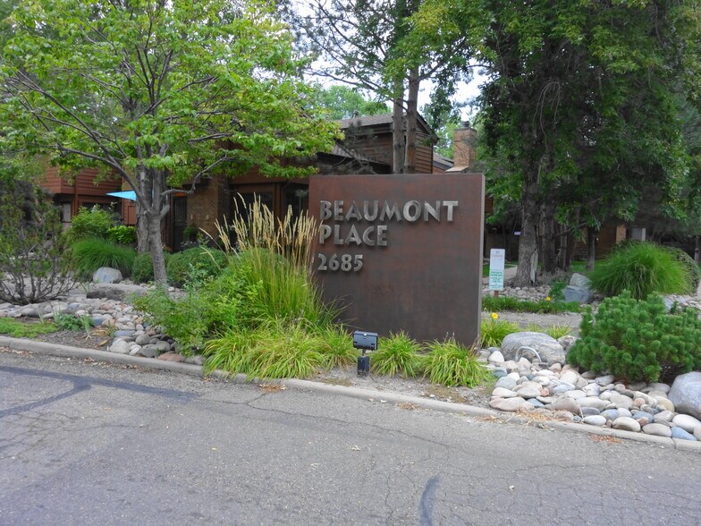 Building Photo - 2685 S Dayton Way