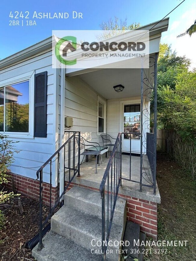 Building Photo - 4242 Ashland Dr