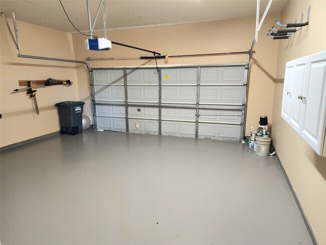 Building Photo - 14214 Altair Dr
