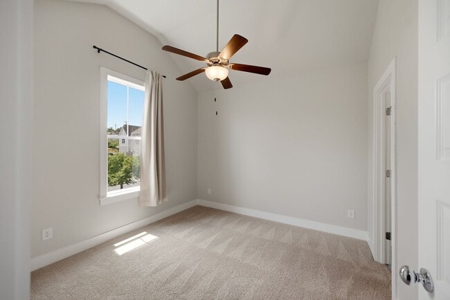 Building Photo - East Nashville Dream Rental