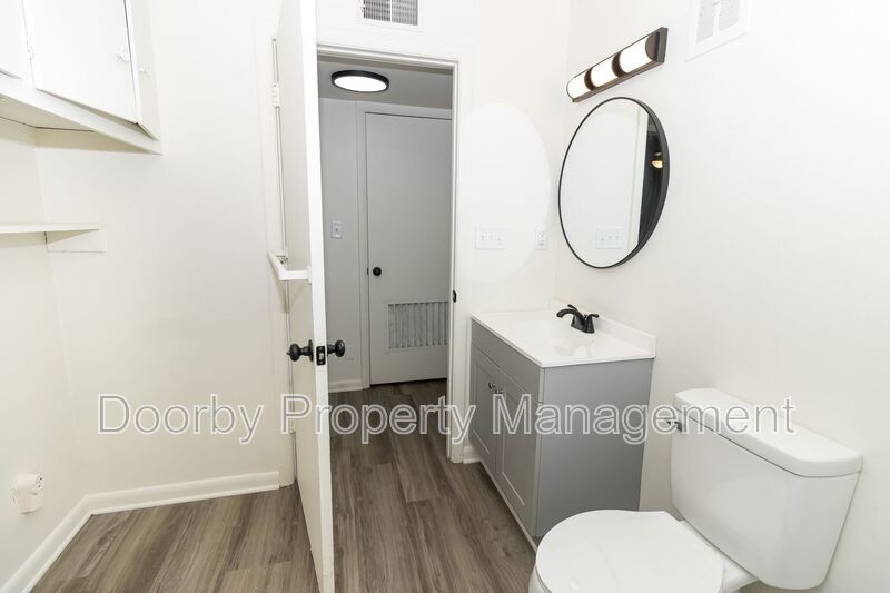 Building Photo - 513 Donaldson Rd