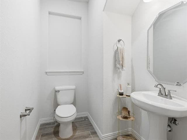 Building Photo - 1013 Wildwood Dr