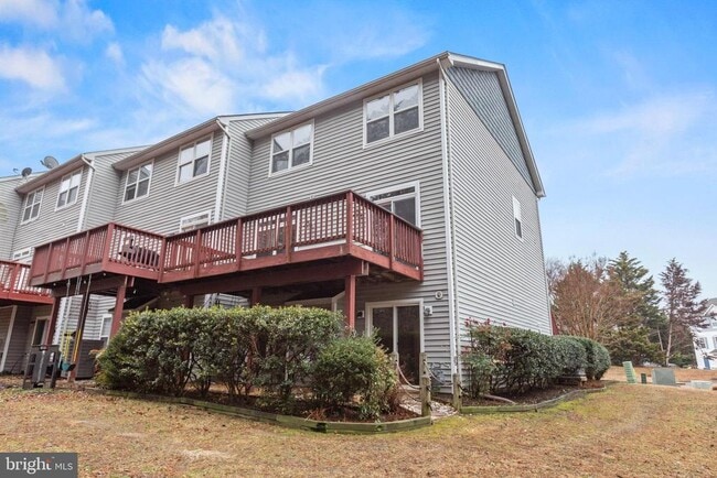 Building Photo - 48375 Sunburst Dr