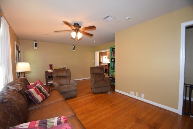 Building Photo - 1130 Stonecrest Dr