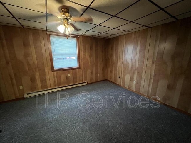 Primary Photo - 563 Washington Ave