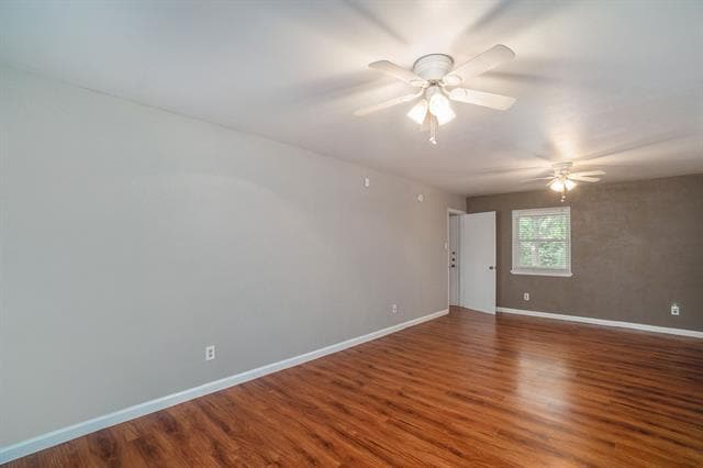 Building Photo - 1202 Crane Dr