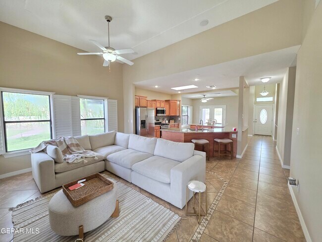 Building Photo - 7346 Gulf Creek Dr