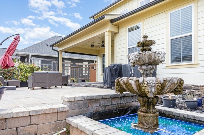 Building Photo - Exclusively Offered by Muse Realty Rentals...