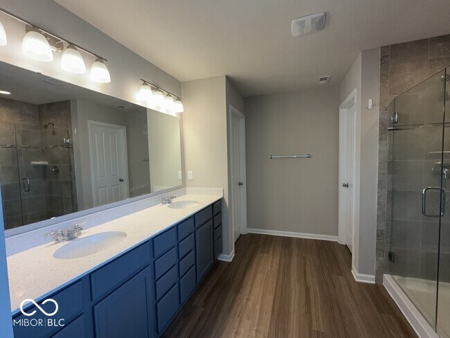 Building Photo - 1405 Sunbrook Ct