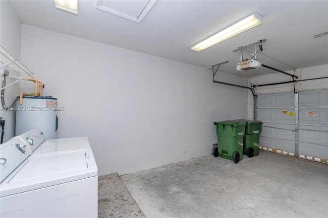 Building Photo - 1207 NE 32nd Terrace