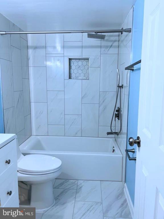 Building Photo - 8186 Paper Birch Dr