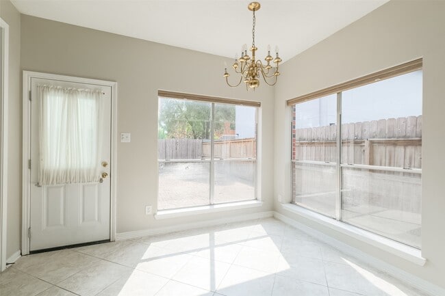 Building Photo - 7603 Quintero Dr