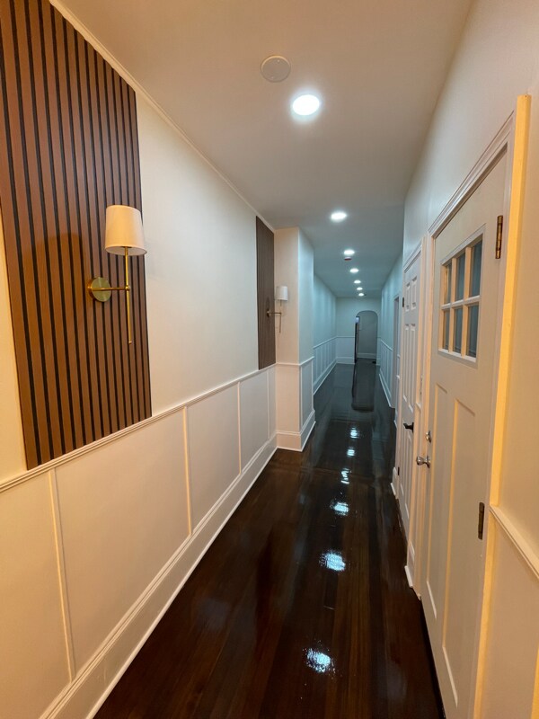 Building Photo - 31 Crawford St