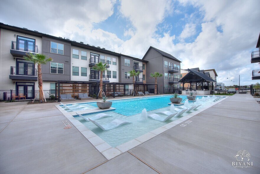 The Maddox 1330 Park West Green Pky Katy TX 77493 Apartment Finder