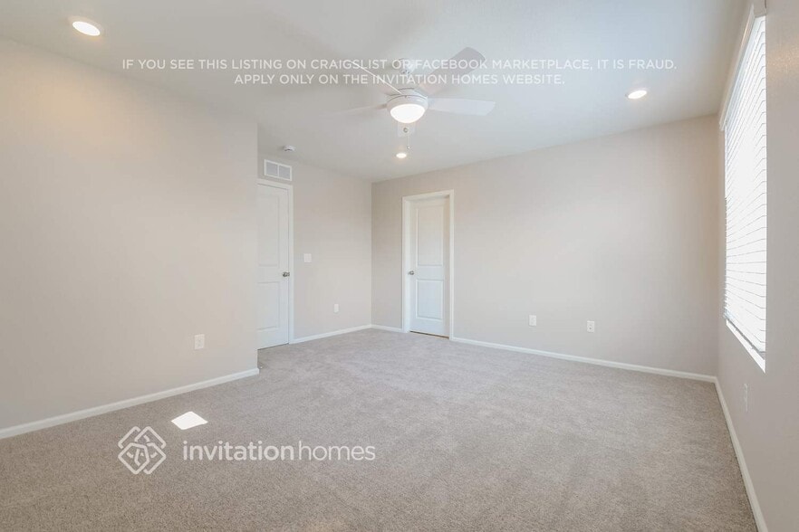 Building Photo - 3374 Pearwood Dr