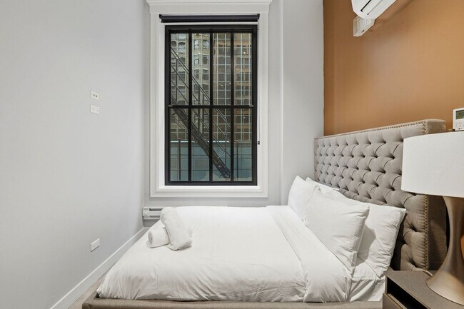 Building Photo - 417 S Dearborn St