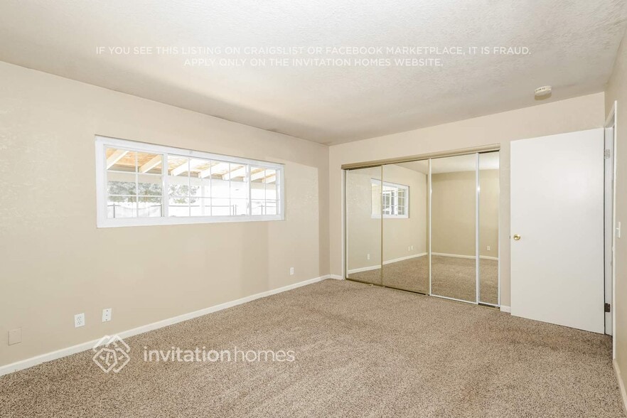 Building Photo - 1542 Claremont Dr