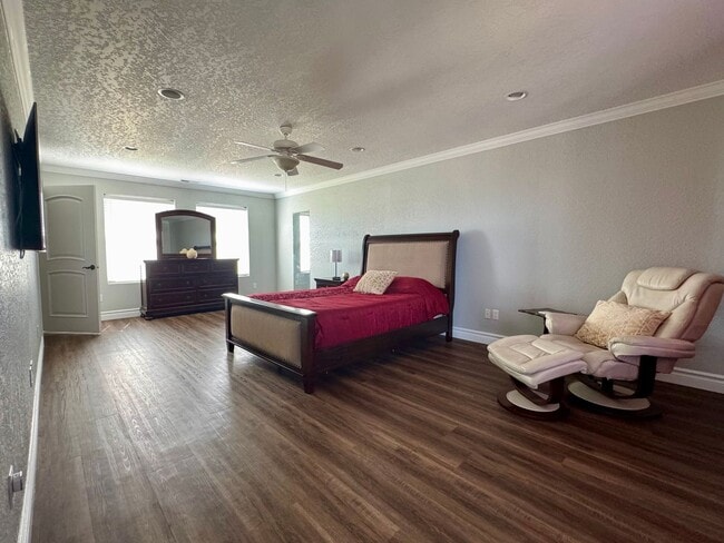 Building Photo - 130 Ridge Dr