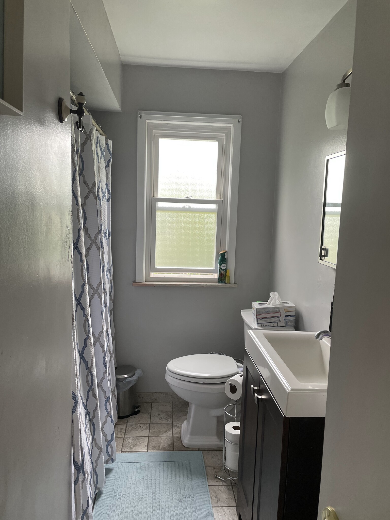 Bathroom - 5606 Dunham Rd