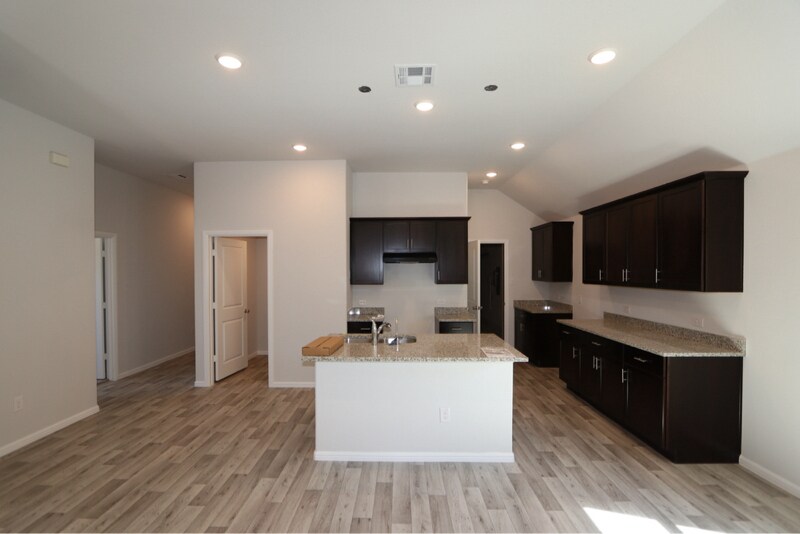 Building Photo - 616 Frst Pk Pkwy