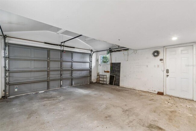 Building Photo - 1107 W Horatio St