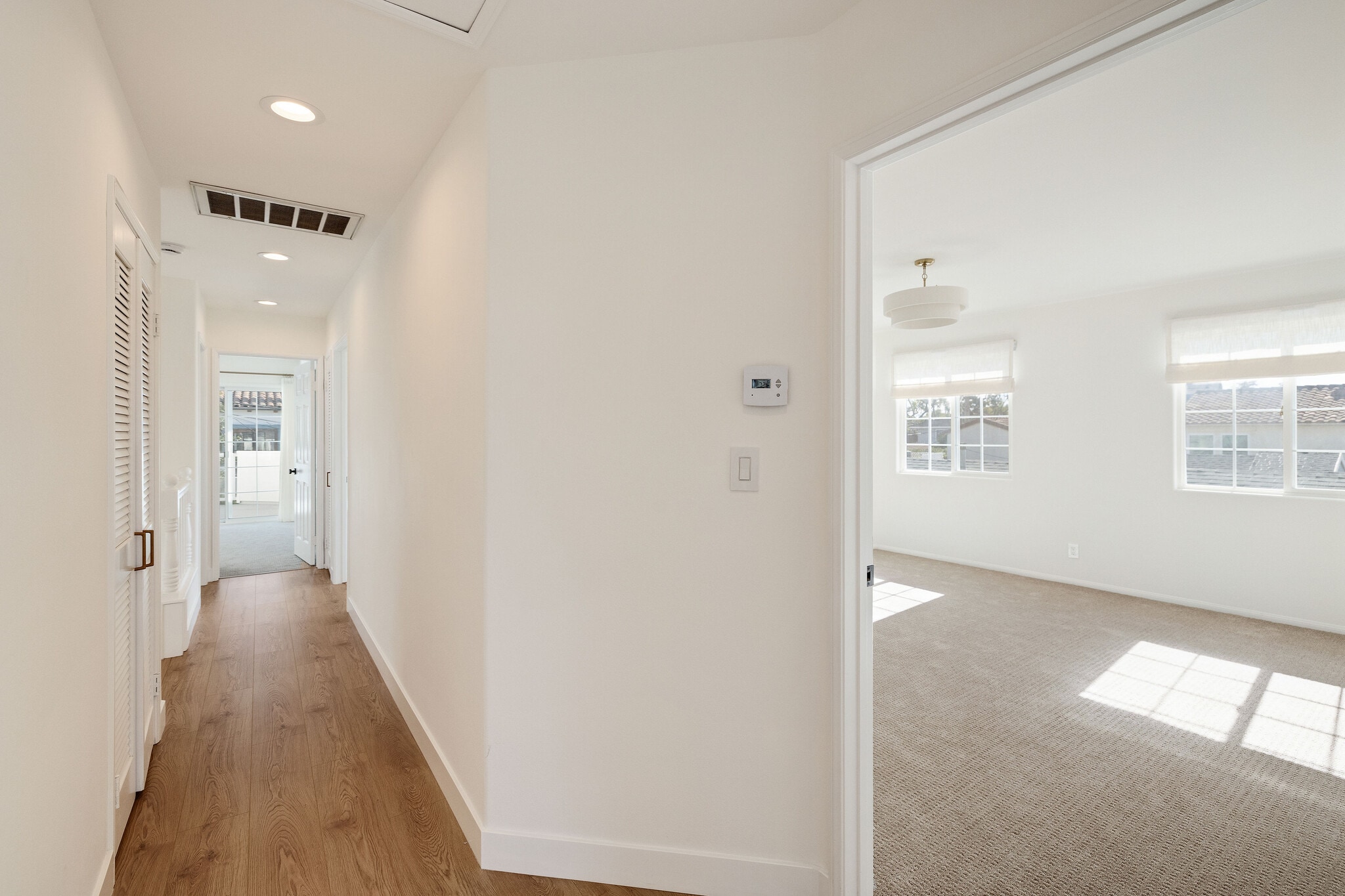 Building Photo - 1504 N Poinsettia Ave