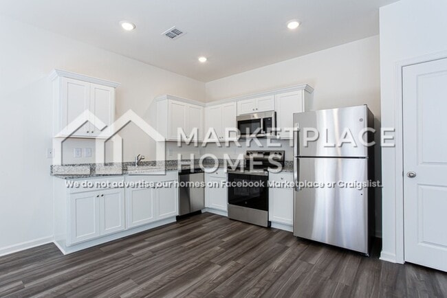 Building Photo - 308 Rydal Wy