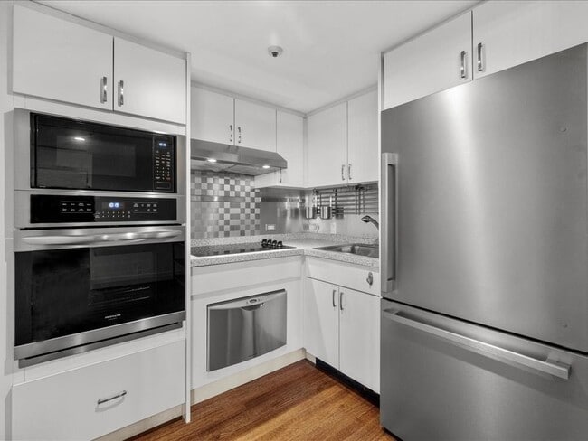 Building Photo - 20 Rowes Wharf