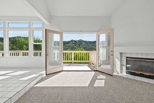 Building Photo - 32126 Canyon Ridge Dr