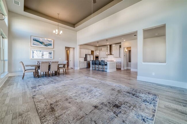 Building Photo - 19500 Summit Glory Trl