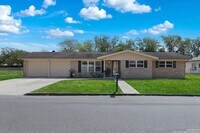 Building Photo - 1228 Rivercrest Dr