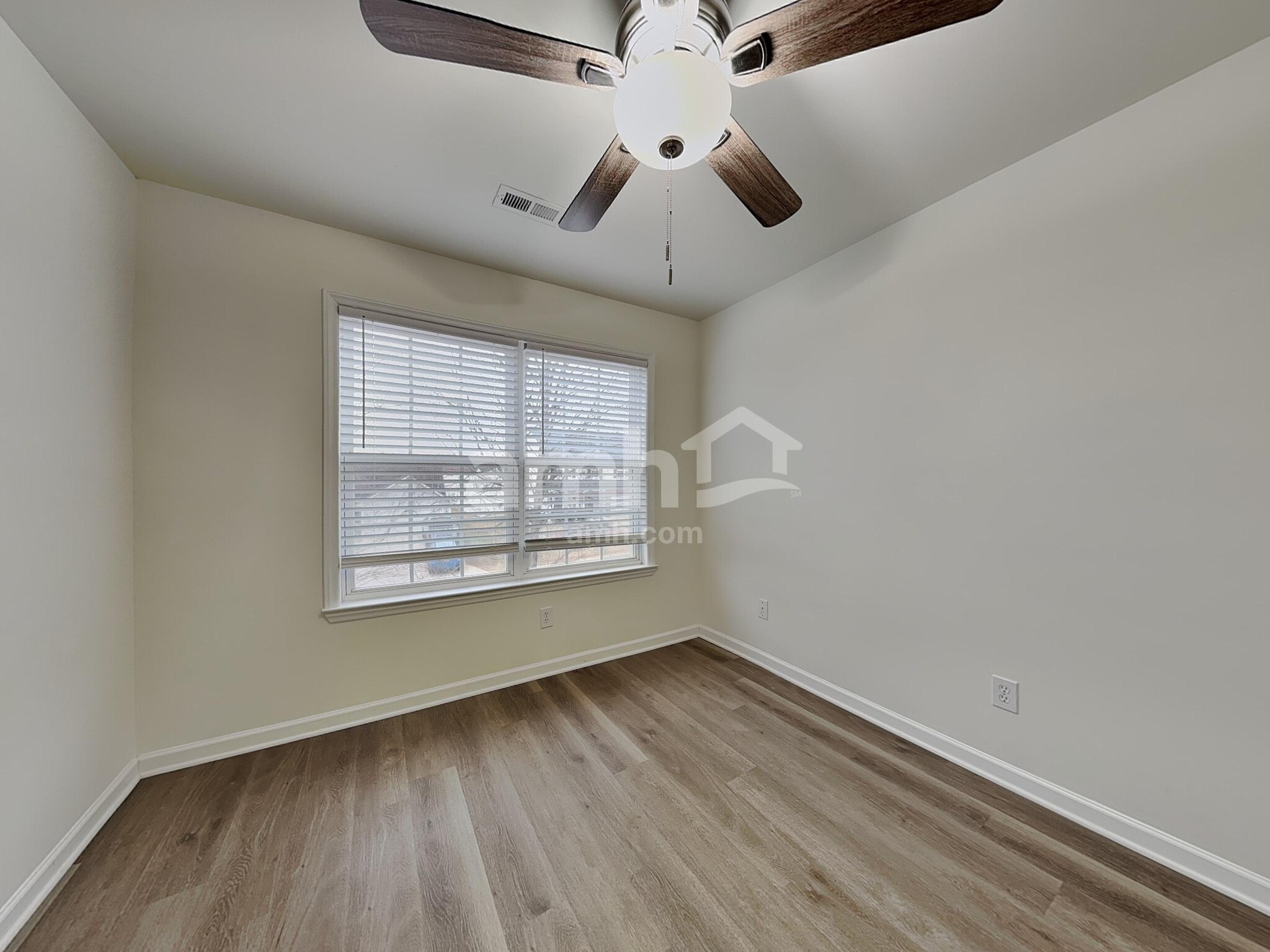 Building Photo - 185 Silver Creek Trail