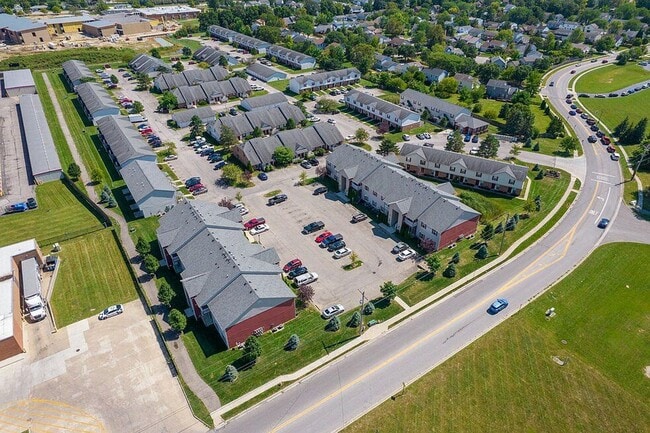 Building Photo - 5591 Rustling Way Ln
