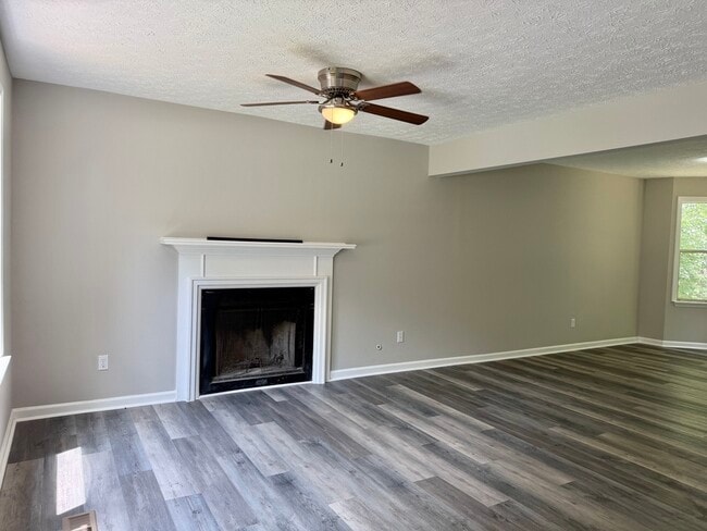 Building Photo - 10415 Virginia Pine Ln