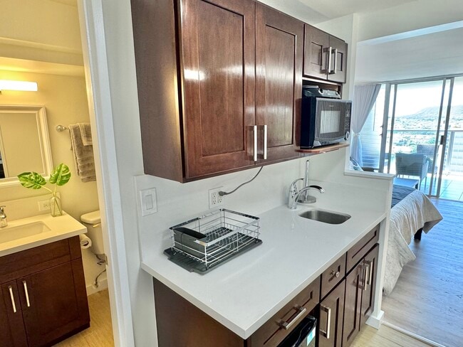 Building Photo - 445 Seaside Ave