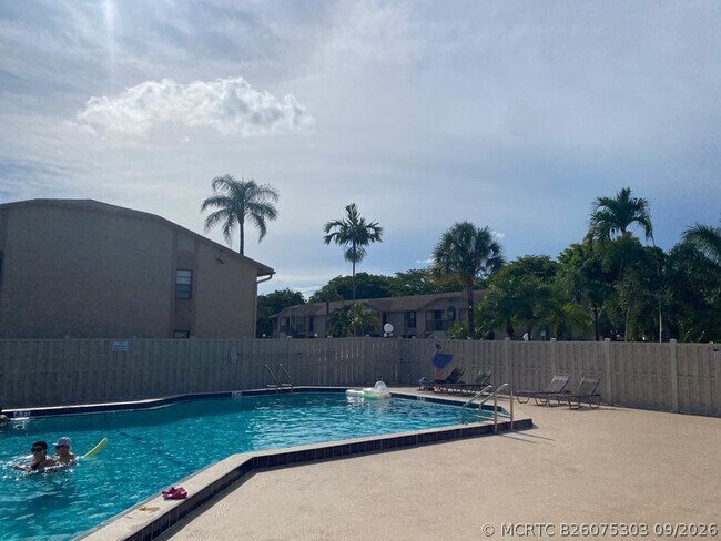 Building Photo - 9539 Boca Cove Cir