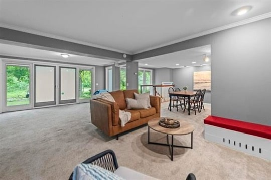 Building Photo - 1733 Camelot Dr