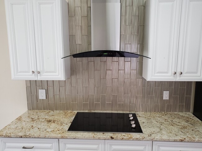 Building Photo - 4424 Windhaven Ln