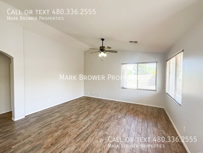 Building Photo - 270 W Dana Dr