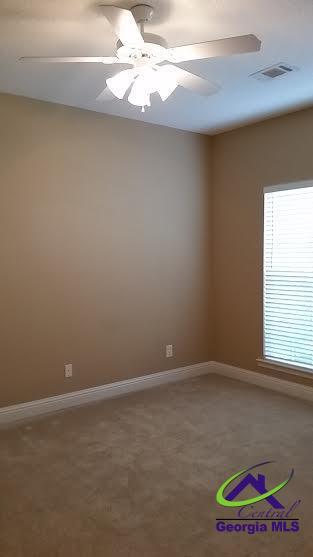 Building Photo - 206 Merlot Dr