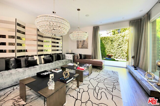 Building Photo - 3054 Elvido Dr