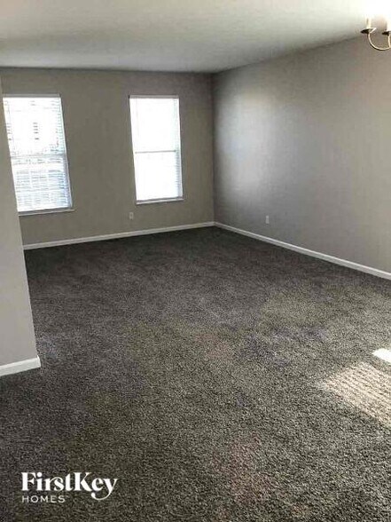 Building Photo - 1727 Declaration Dr W