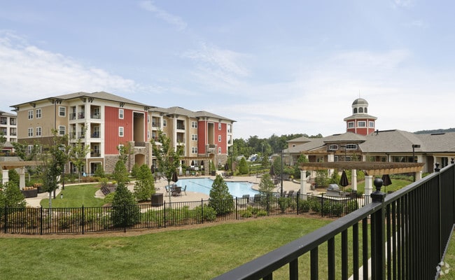 Building Photo - Hills Parc & Preserve Parc